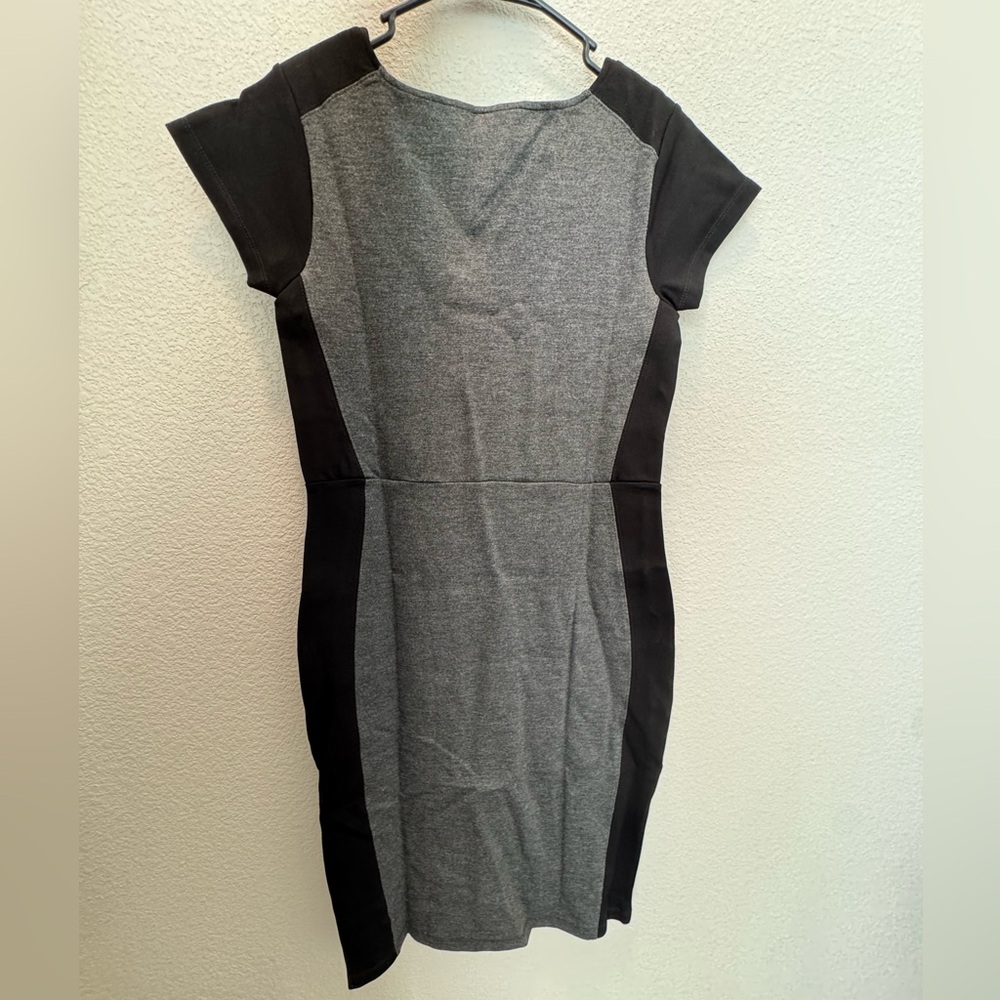 Ruby Ribbon Rita Panel Dress - Picture 2 of 6